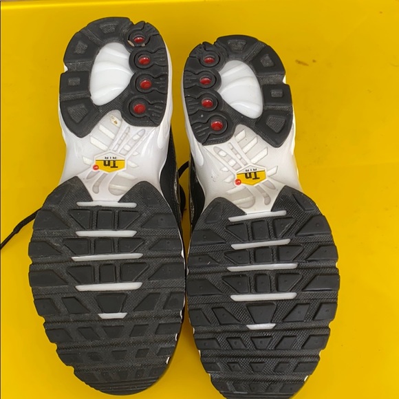 Nike women shoes size6.5 - Picture 2 of 4